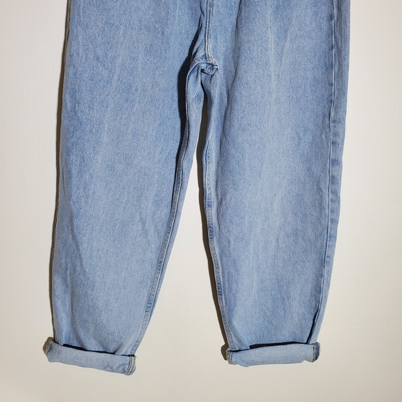 Simple Society Super High Rise Roll Cuff Light Wash Balloon Jeans w/ Bli… - Picture 6 of 15